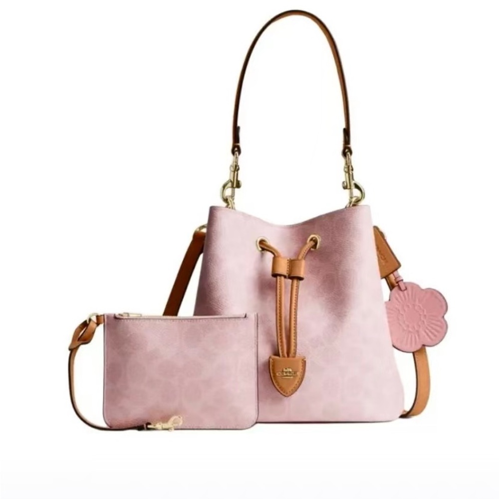 🌸Coach Rowan Bucket Bag in Signature Canvas w/ Charms